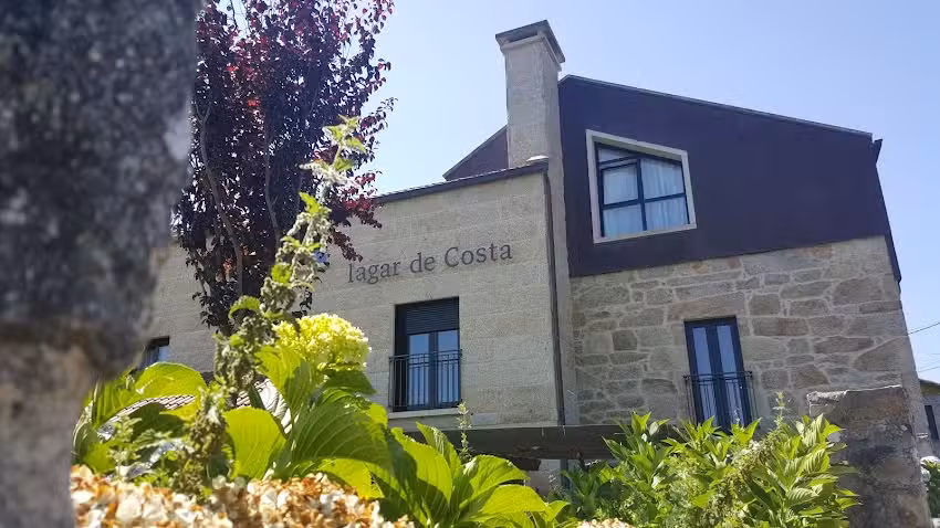 Enoturismo y Bodega Lagar de Costa