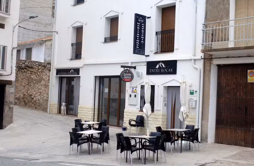 Entre Rocas (Alojamientos Rurales)