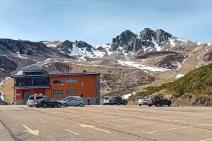 Estación de esqui San Isidro雪山