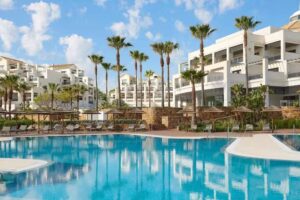 Estepona Hotel & Spa Resort