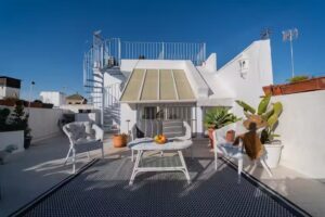 Eva Recommends Alberto Lista