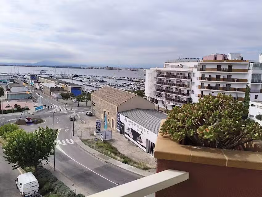 Global Immo Roses S.L.