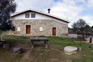 Granja La Ruidera / Casa 1 Enrique