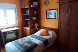 Habitación silenciosa cerca del Hospital valdecilla