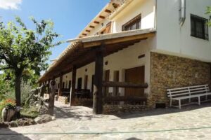 Habitaciones Rústicas Con Encanto CHORROS DEL RÍO MUNDO