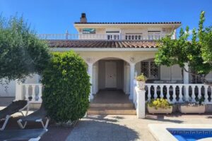 Holiday Villa «LEMON»