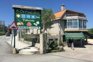 Hospedaje Rústico – Restaurante Os Castaños