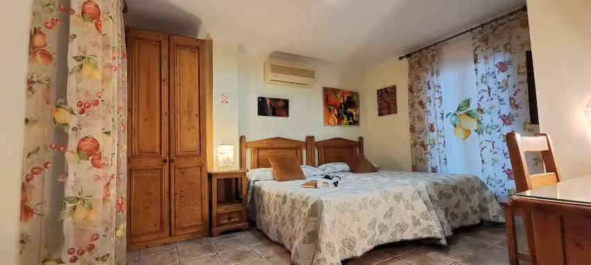 Hospedería Locubin – Castillo de Locubin