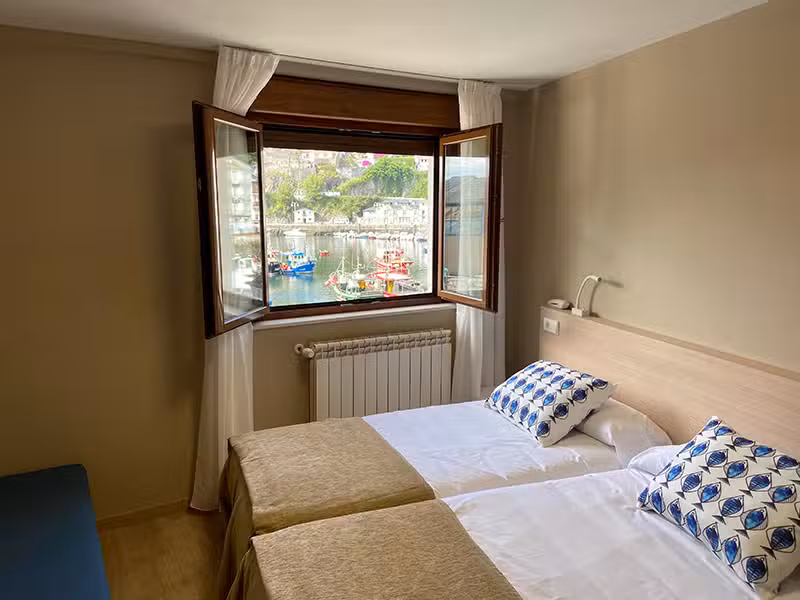 Hotel Báltico Luarca 2**