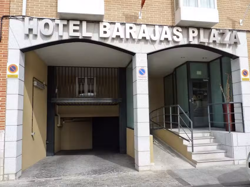 Hotel Barajas Plaza