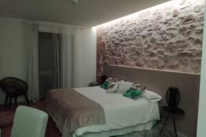 Hotel boutique de montaña con vistas al mar