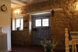 Hotel Boutique Posada de Sajazarra – Atención telefónica de 9:00 a 21:00h.