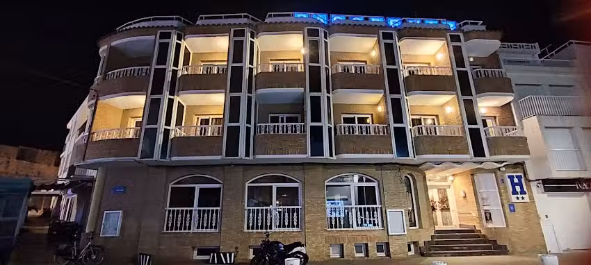 Hotel Cabo De Mar