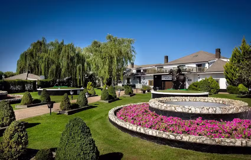 Hotel Conde Rodrigo II by eme hoteles