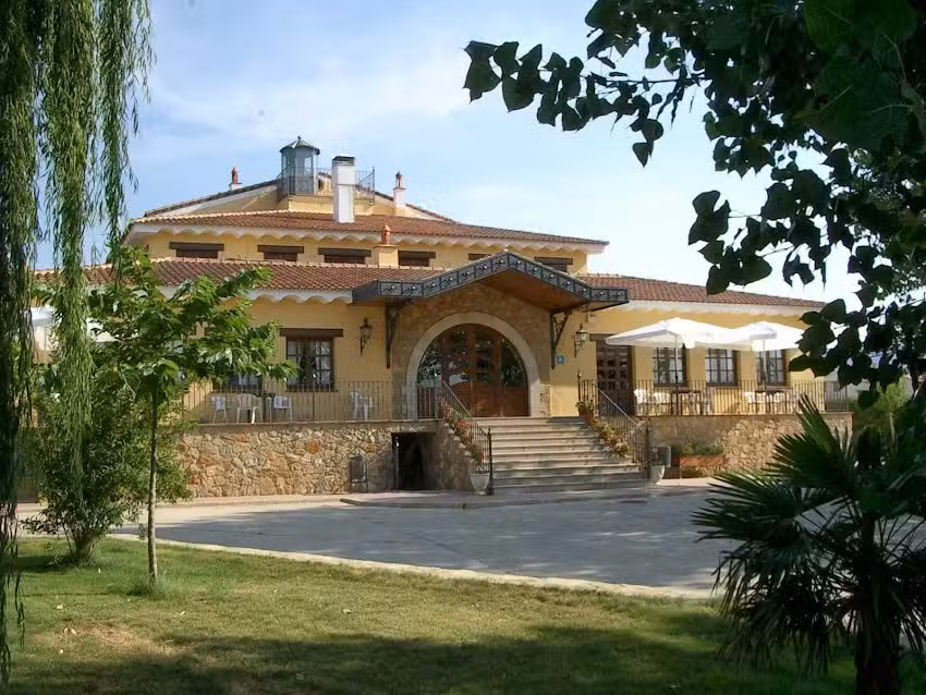 HOTEL DE MONTAÑA RUBIELOS
