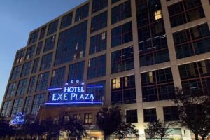 Hotel Exe Plaza
