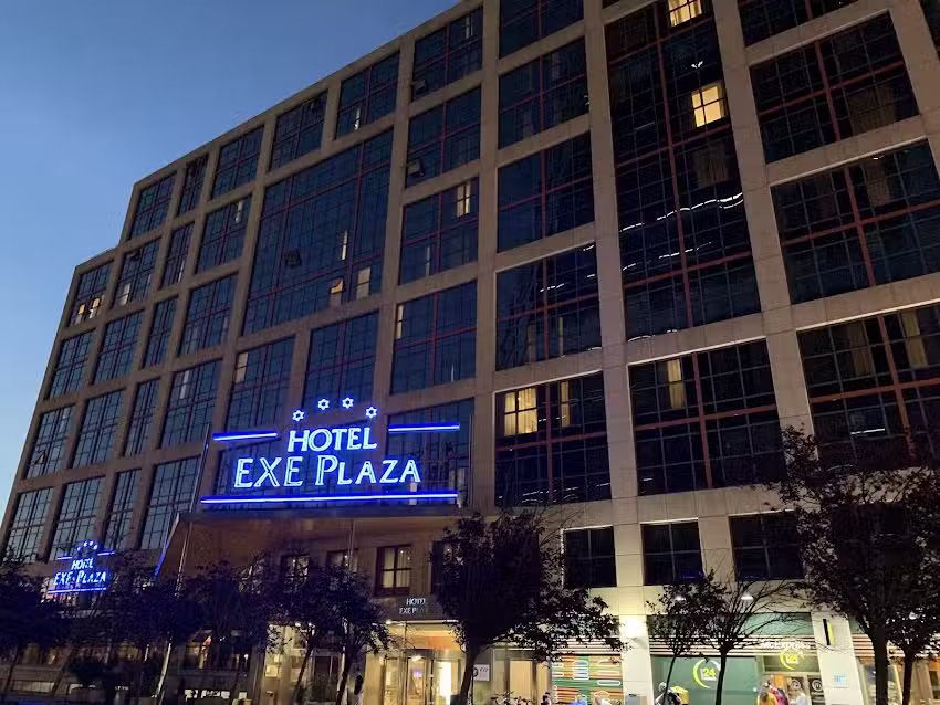 Hotel Exe Plaza