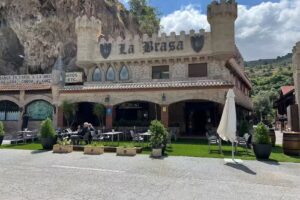 HOTEL LA BRASA RESTAURANTE