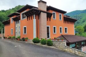 Hotel La casona de Llerices