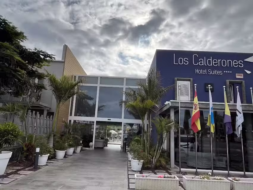 Hotel LIVVO Los Calderones