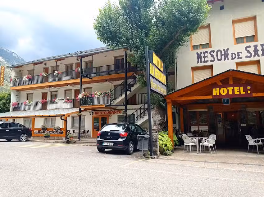 Hotel Mesón de Salinas