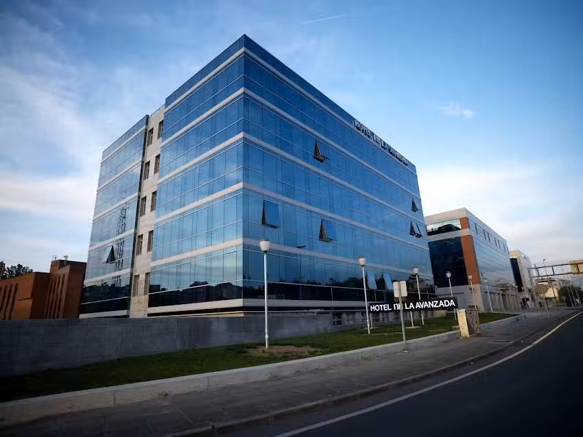 Hotel NH La Avanzada