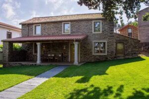 Hotel O Pozo – Alojamiento O Pino