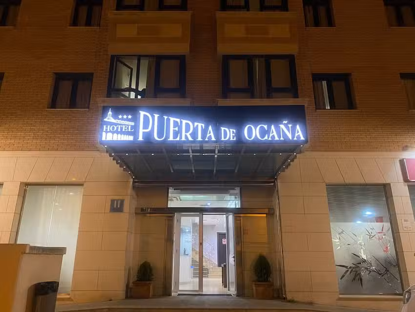 Hotel Puerta de Ocaña