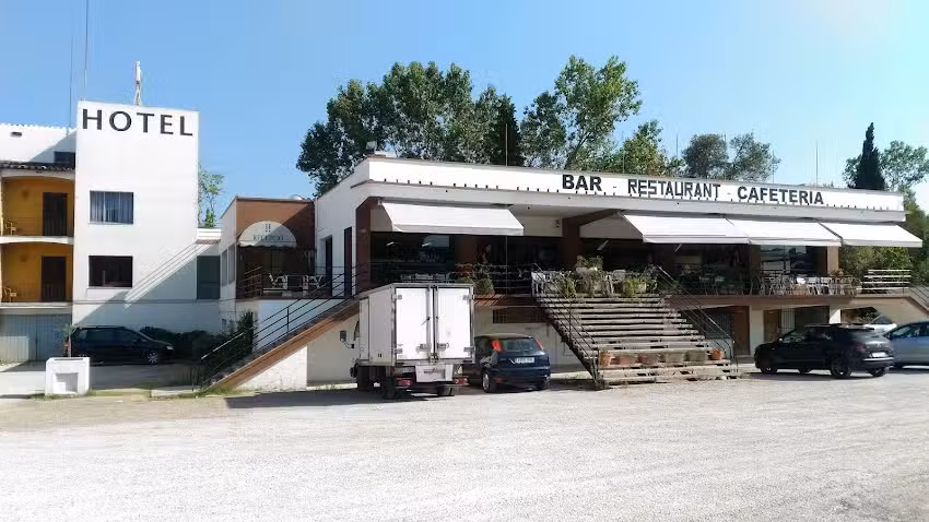 Hotel Restaurant Medinyà