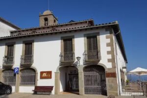 Hotel Restaurant Santuari de la Salut de Sant Feliu de Pallerols