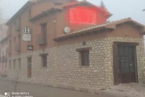 Hotel, restaurante, café bar. R. Martinez