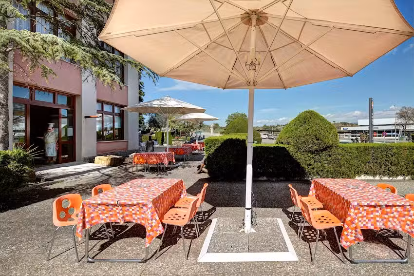 Hotel Rey Sancho Ramírez