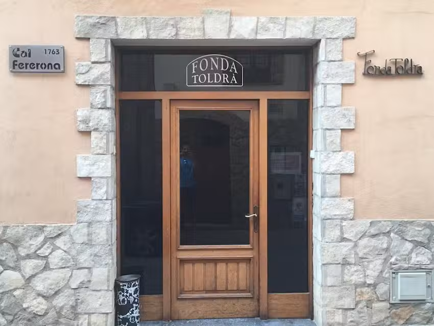 Hotel rural amb restaurant Fonda Toldrà