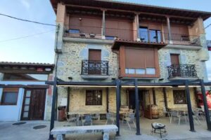 Hotel Rural El Balcón de Montija y Restaurante El Crucero