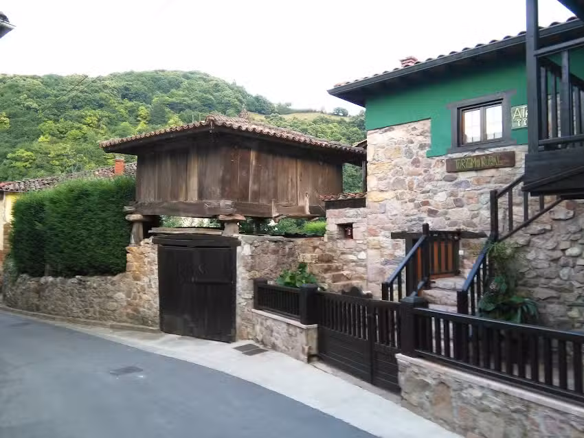 Hotel Rural*** Torre de Tuña