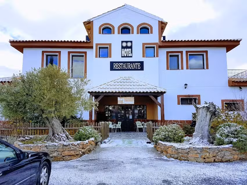 Hotel Rural Tres Sierras
