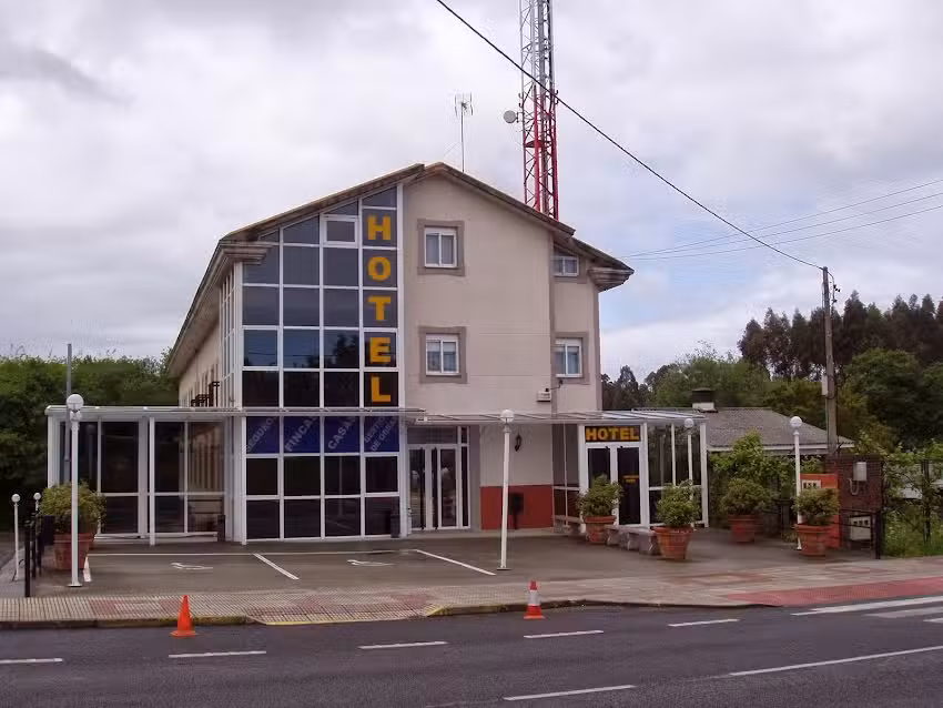 Hotel Valdoviño Express