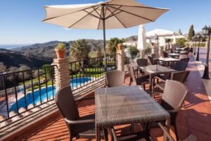 HOTEL Y BUNGALOWS BALCON DE CÓMPETA