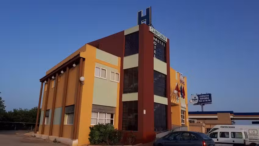 HOTELCAMPOMAR