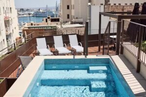 Joe’s Gomila Hotel