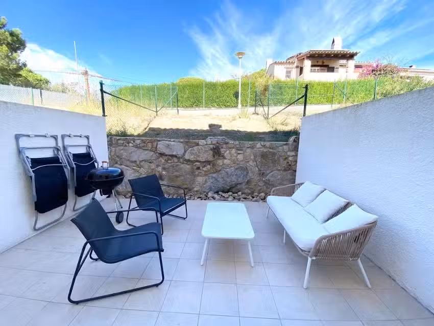 Kalma House – House with pool at Baix Empordà
