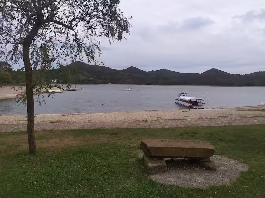 Kanpamendu 1 – Zuhatza Uhartea