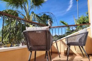 King’s Apartments Family house