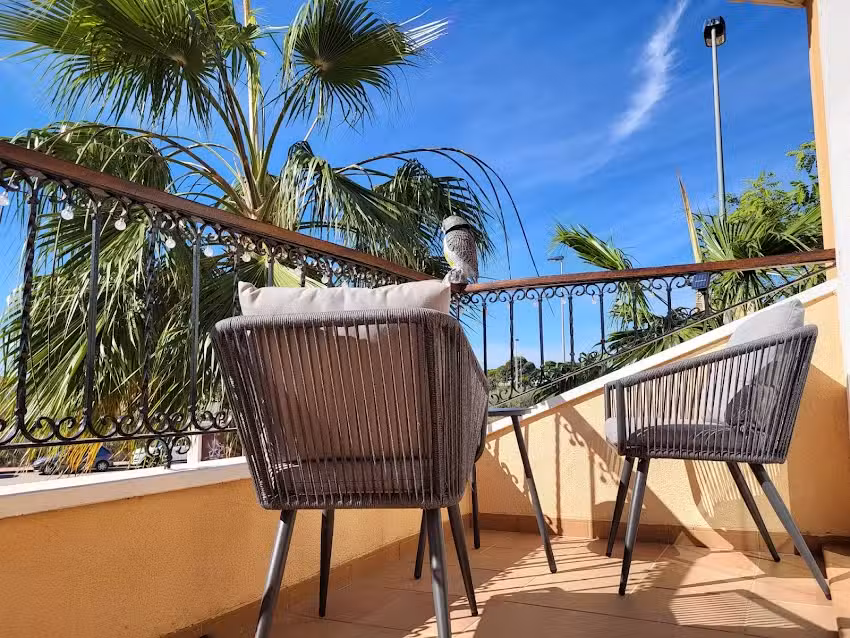 King’s Apartments Family house