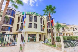 Klayman Olivina Aparthotel