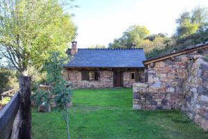 LA CABAÑA DE LACIANA