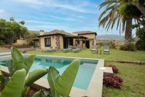 La Casita (alquiler vacacional con piscina/jacuzzi)