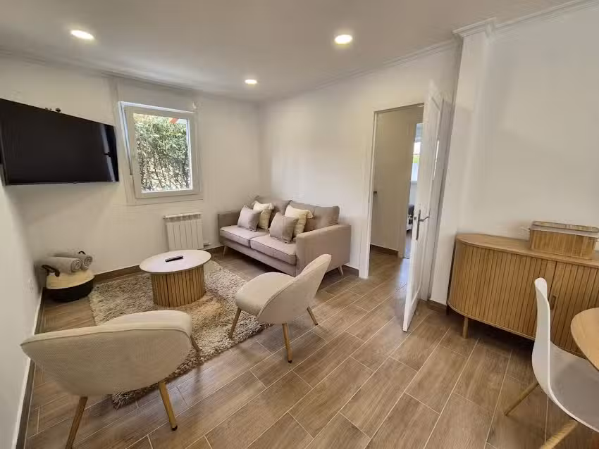 LA CASITA DE HORTENSIA