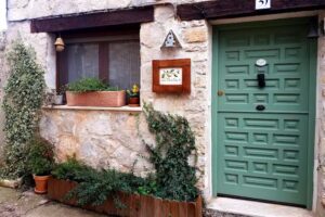 La Casita de Pozancos.Encantadora casa de campo con jardín para 4 personas