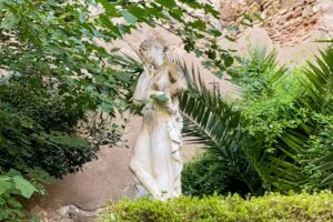 La Casona Negre i Pastell by Calma Chicha